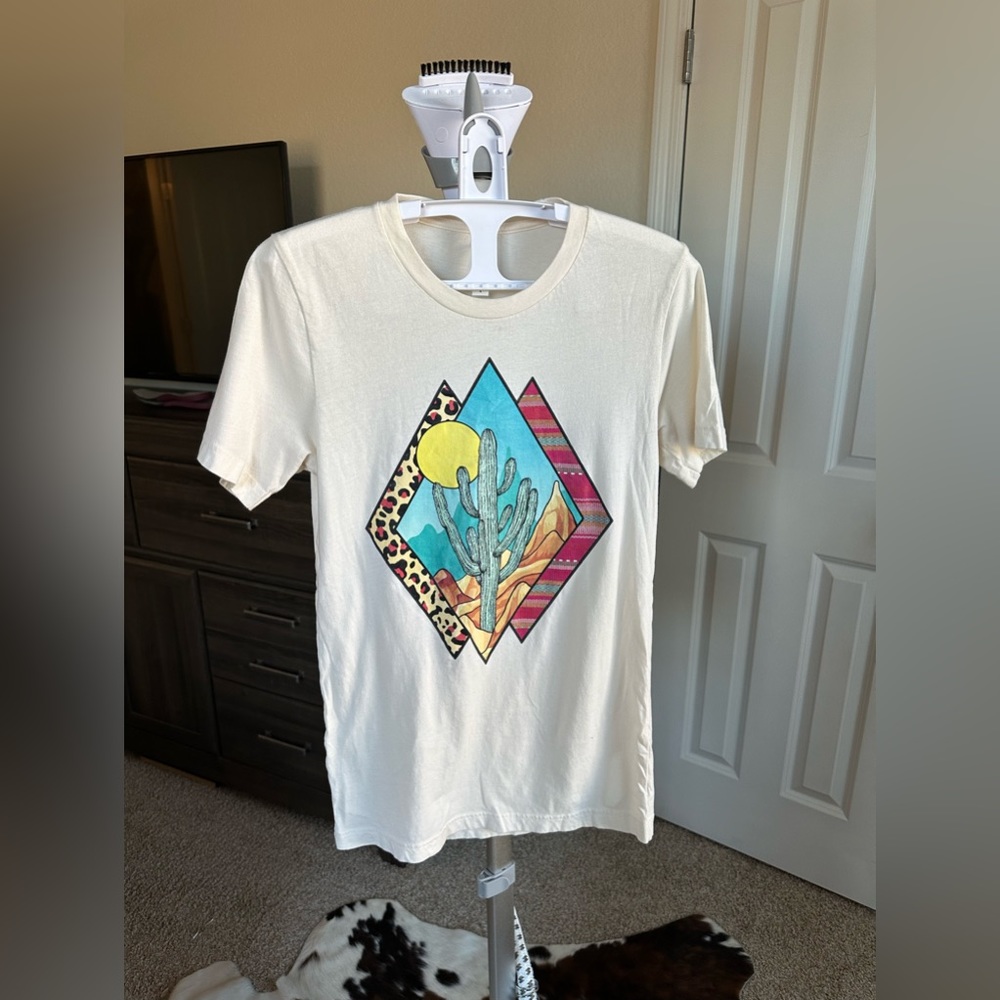 COPY - Boho desert cactus T-shirt small western cowboy cowgirl